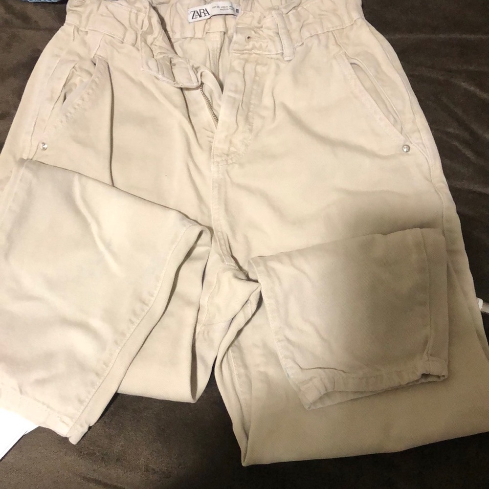 I am selling it because I had a baby and the size not fitted anymore